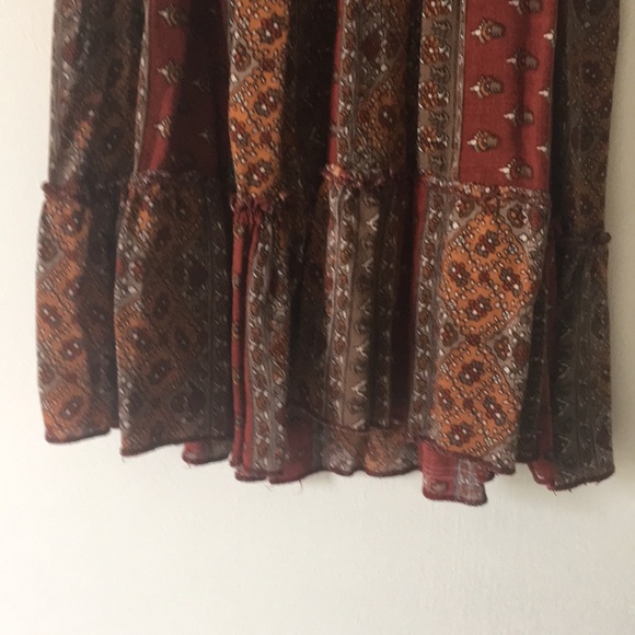 Flowy Red and Orange Patterned Floral Dress - Picture 7 of 8